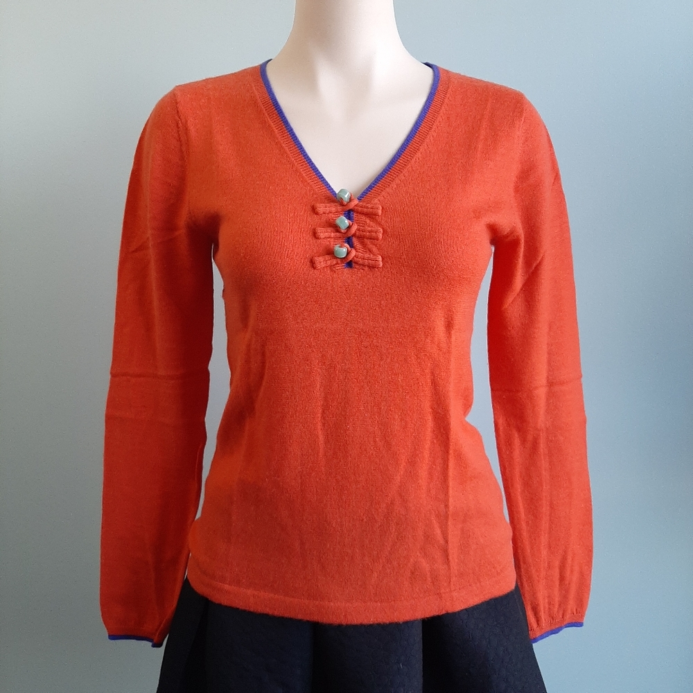 Shanghai Tang cashmere sweater with jade buttons